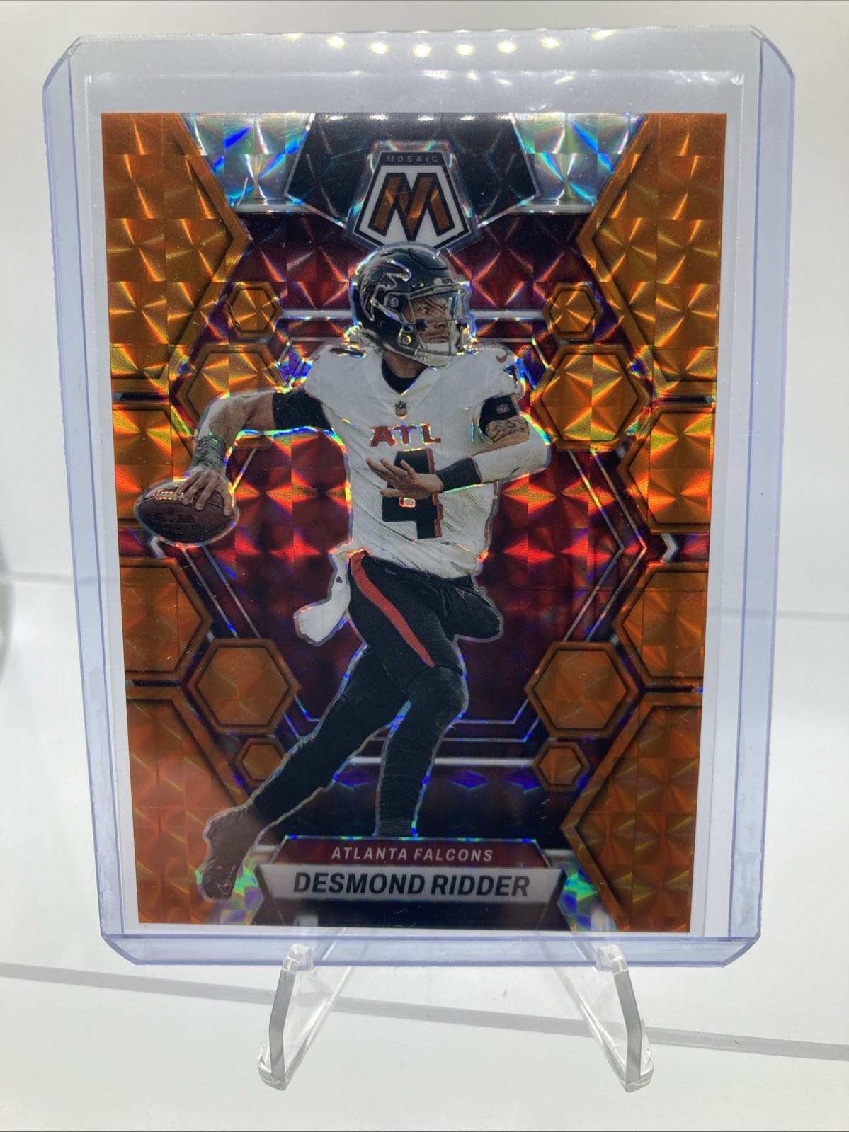 2023 Mosaic 157/199 Orange Prizm Refractor #6 Desmond Ridder Falcons