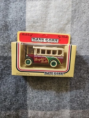 Unopened 1985 Models Of Days Gone Model 10 Brighton Belle Dennis Coach From 1935 - Image 1 of 2