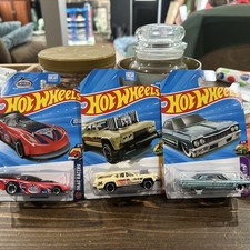 Hot Wheels GJR02 1:64 Buick Regal GNX 1987 - White