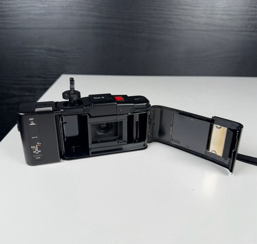 Olympus XA2 Black Point & shoot Film Camera A11 Flash JAPAN - Untested - Picture 13 of 16