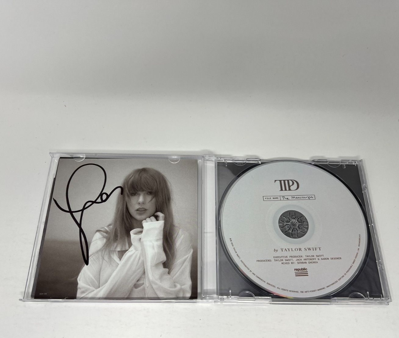 Taylor Swift Hand Signed Autograph CD The Tortured Poets Department TTPD #1