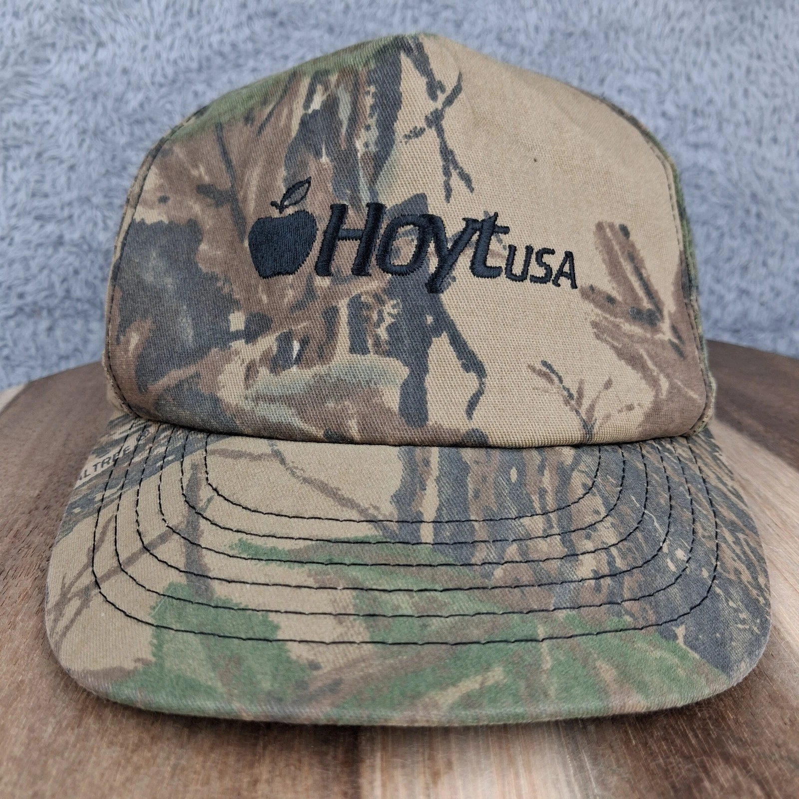Vintage Realtree Hat Cap Snap Back Green Camo Hoyt Archery Outdoors Made In USA