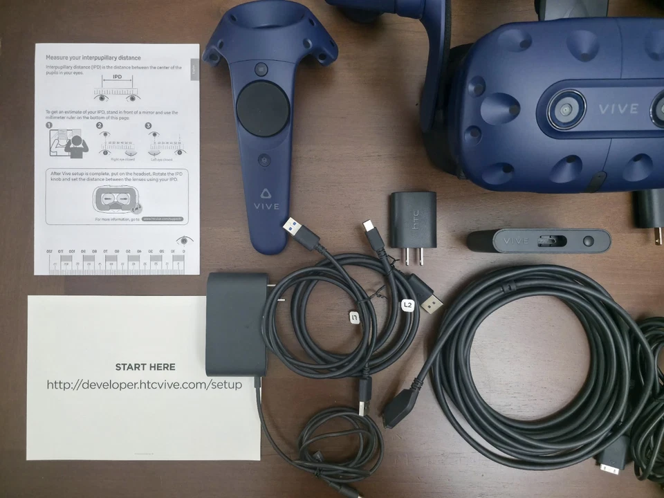 HTC VIVE Pro 2 Full Kit VR System, limited edition full blue - Developer Edition - Image 2 of 4