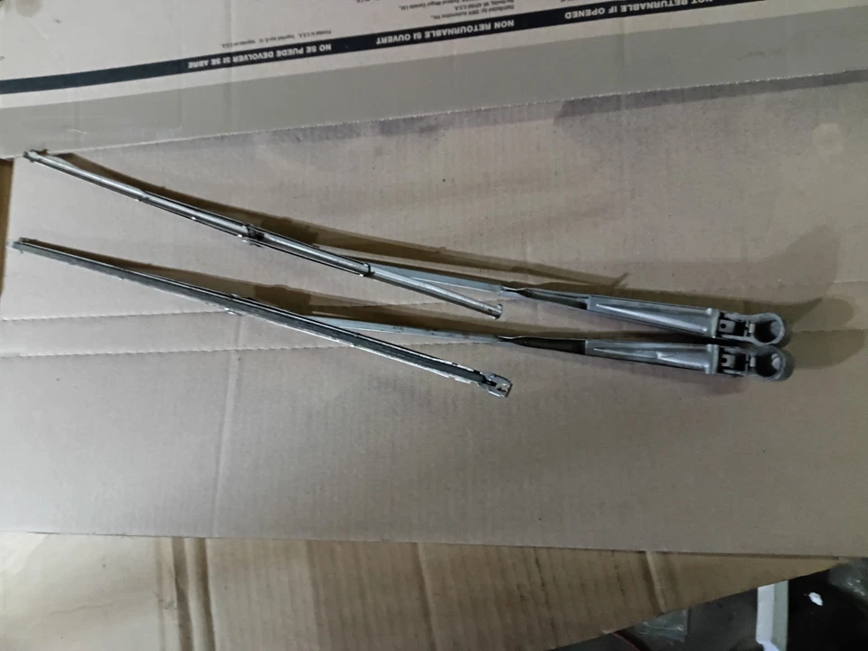 69 70 71 72 73 74 Amc Amx Javelin Trico Windshield Wiper Set - Image 3 of 4