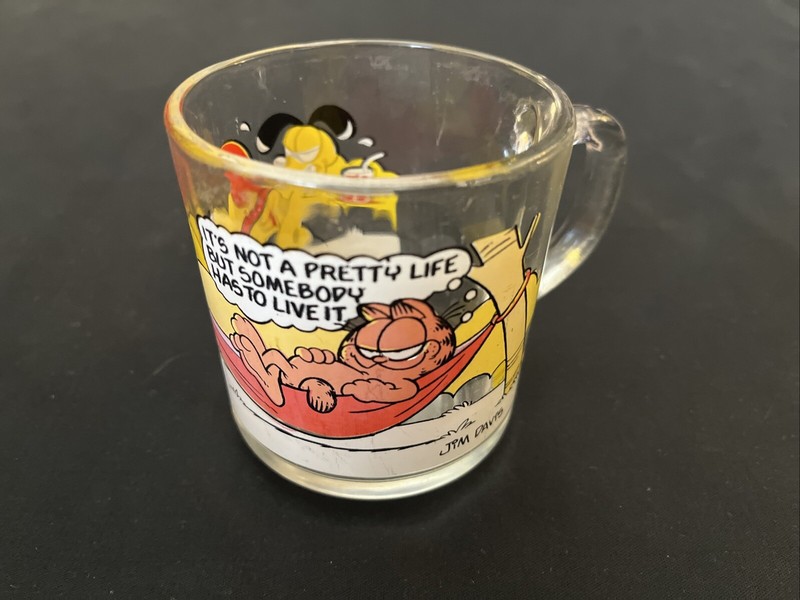 1978 Vintage McDonalds Garfield and Odie Glass Mug Coffee Cup Jim Davis