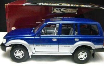 TOYOTA LAND CRUISER 1992 moulé sous pression 1:18 Road Legends #92098 EUR 205,15 - FR