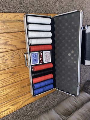 Poker Chips 500PCS 11.5 Gram Poker Chip Set Texas Blackjack Game w/Aluminum Case