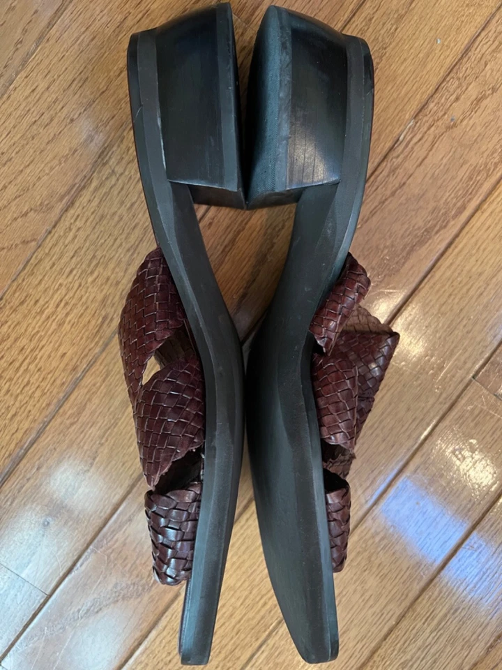 Sandalia para mujer Connie trenzada tejida de cuero marrón con correa deslizable talla 9,5 Foto 4 de 4