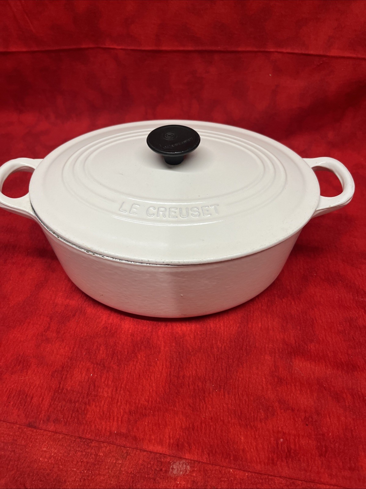 Vintage Le Creuset White Oval Dutch Oven 3.5