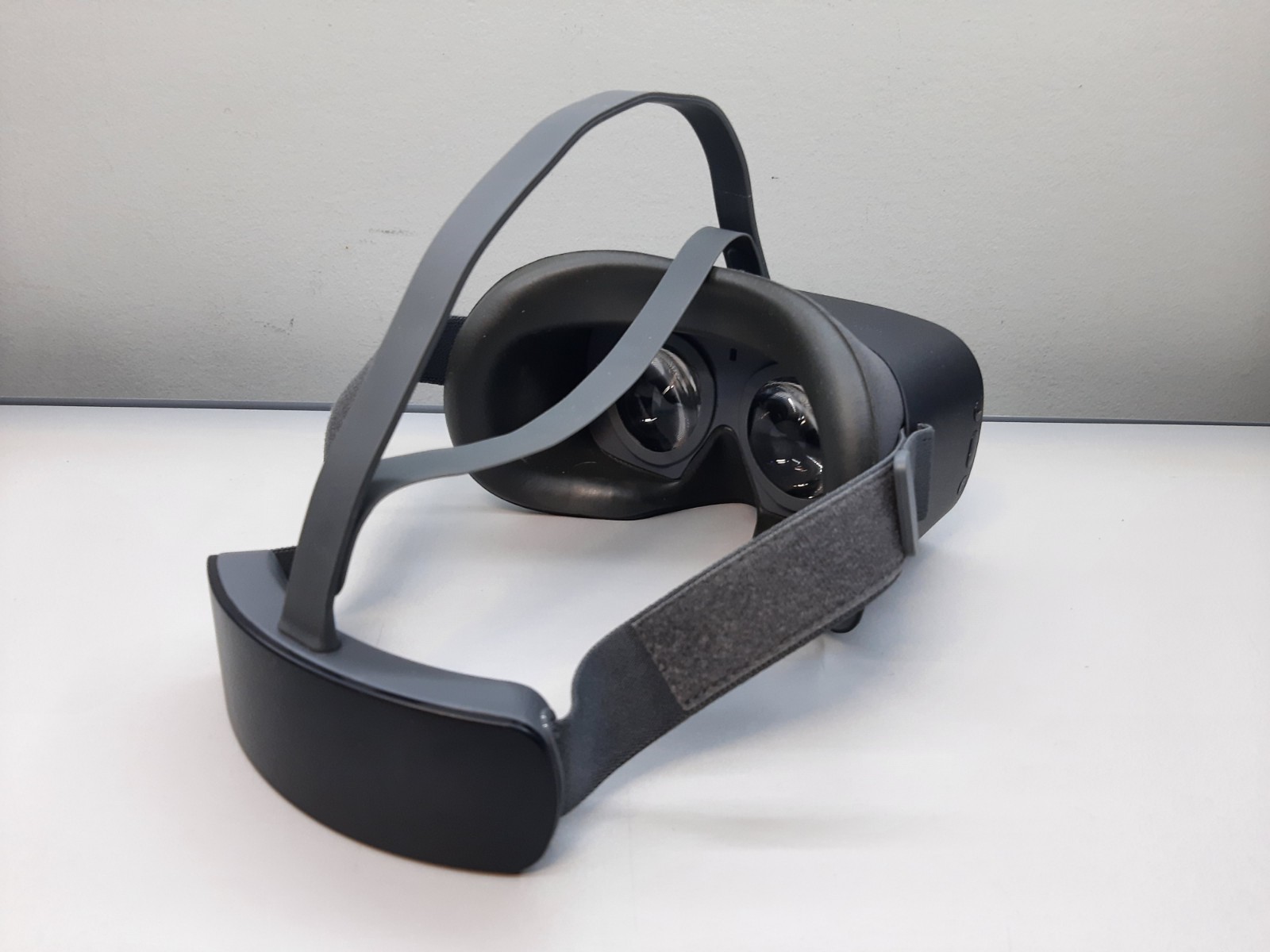 PICO G2 4K All-In-One Virtual Reality VR Headset USB-C WiFi Bluetooth Remote AC