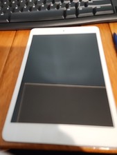 Ipad Mini - 1st Generation - MD531LL/A  White/Silver  - 16 GB