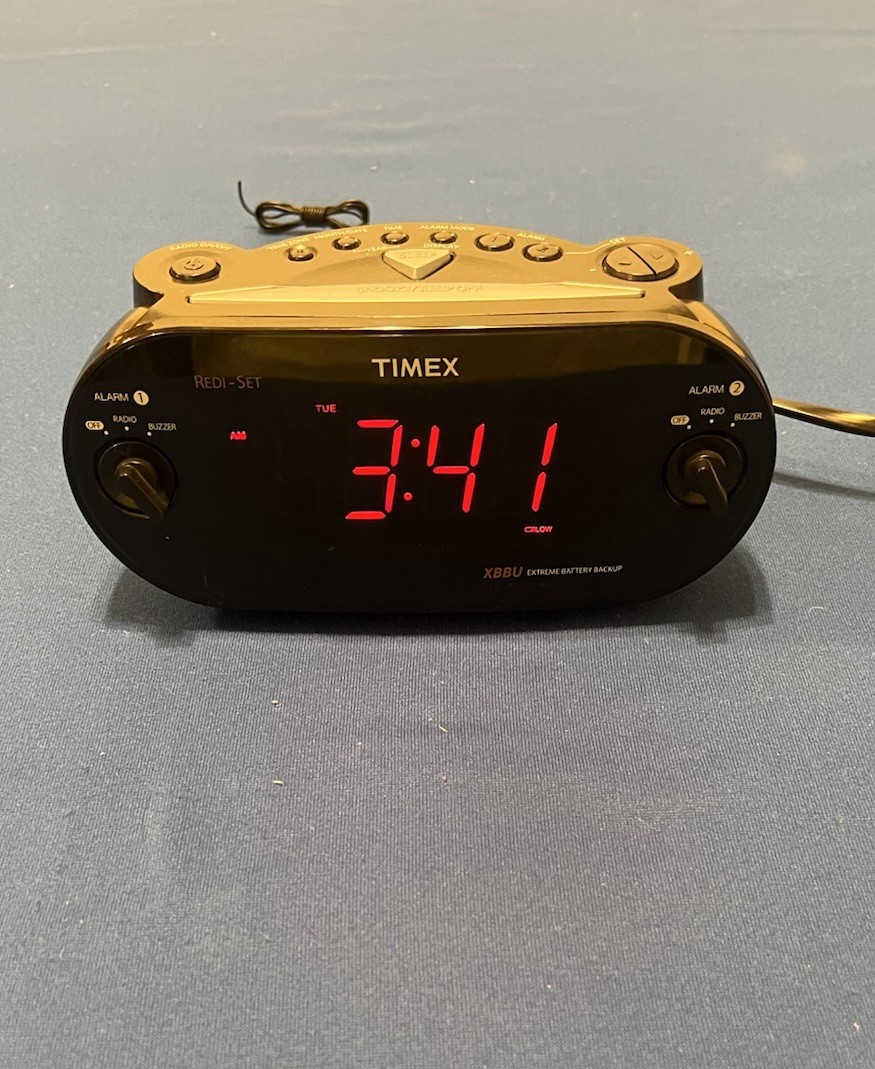 Timex T715 Redi-Set AM/FM Dual Alarm Clock Radio, Tested, Excellent Condition