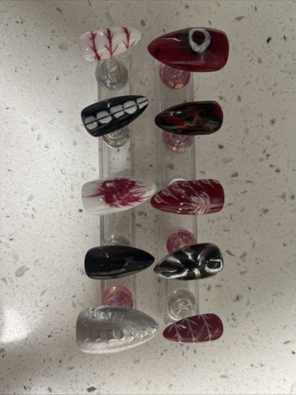 Tokyo Ghoul Nails