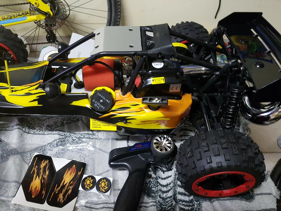 auto a scoppio rovan baja rc 1/5 nuova con accessori rtr con batteria e carica - Immagine 3 di 4