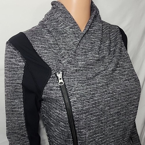 Lululemon Bhakti Yoga Jacket Slim Fit Stretch Post Workout Black/Gray Size 6 - Picture 6 of 15