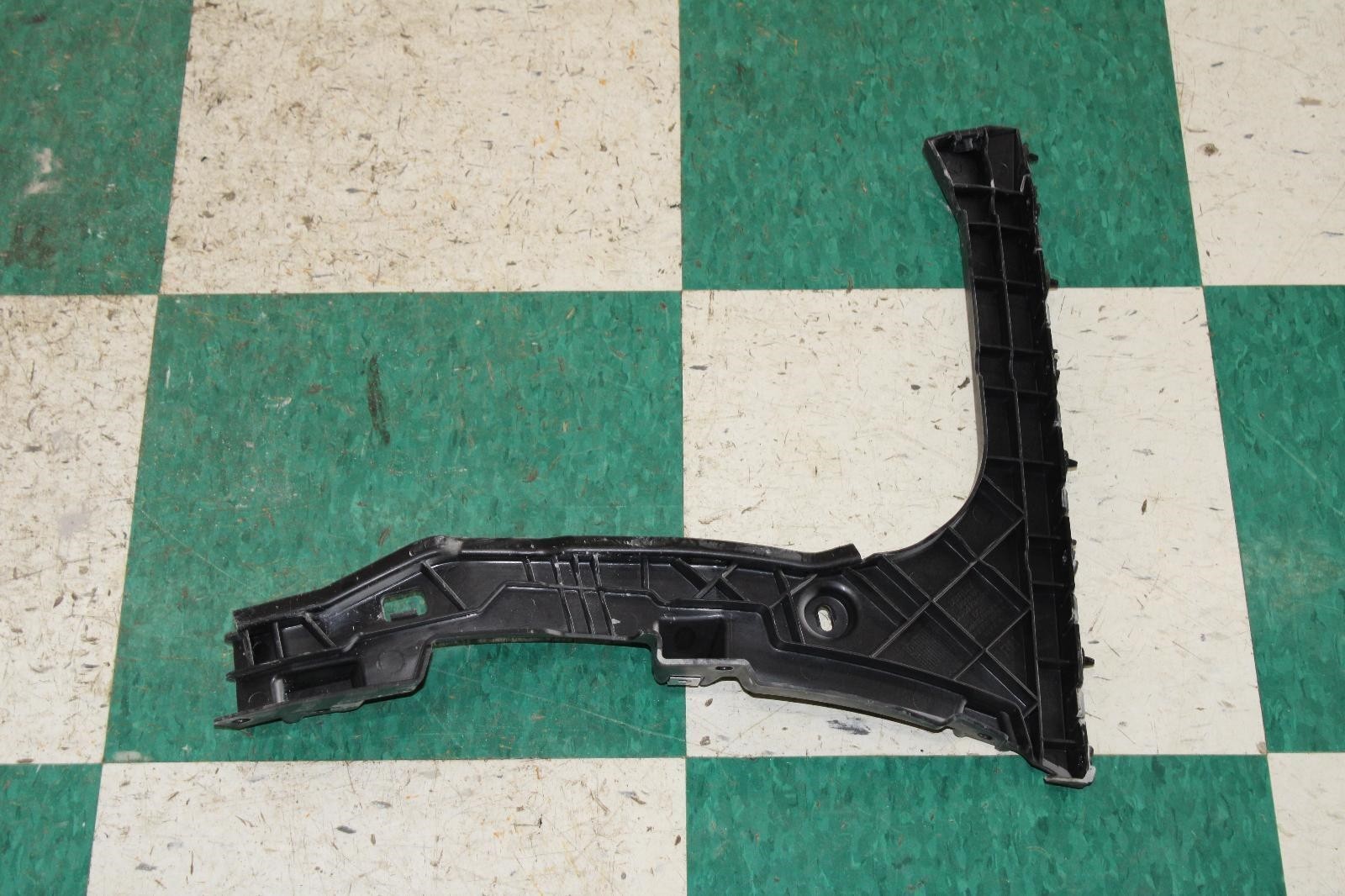 19-24 Continental GT Gtc RH Passenger Rear Back Bumper Mounting Bracket OEM WTY