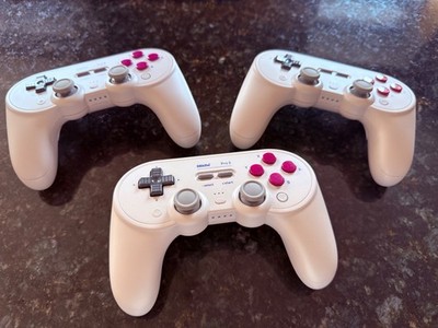 8BitDo Pro 2 - Three Bluetooth Gamepads - G Classic Edition