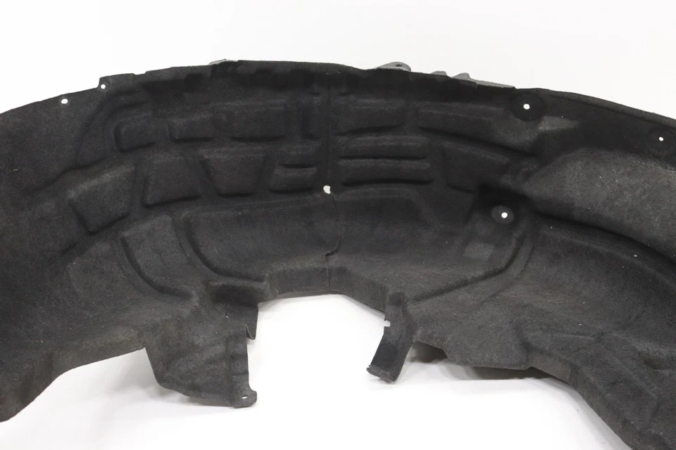 Volvo XC60 2020 forro interior de guardabarros Foto 3 de 4