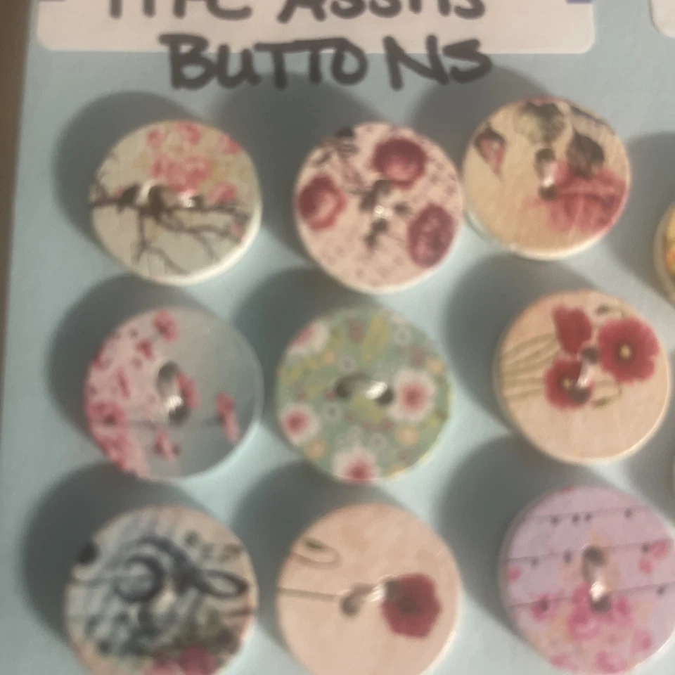 11pcs assorted round flat wooden buttons 2 hole - Image 2 of 4