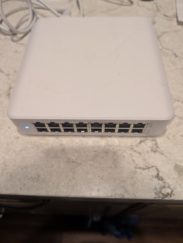 New ListingUbiquiti UniFi Switch Lite 16 PoE Gigabit Managed Switch (USW-Lite-16-PoE) Used