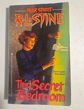Vintage 1991 R L STINE FEAR STREET Book THE SECRET BEDROOM Thriller 1st Edition