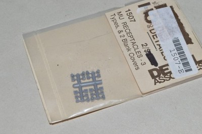 HO scale locomotive PARTS Details West MU 1507 MU receptacles