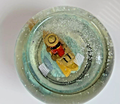 RCMP Snow Globe Royal Canadian Mounted Police Memorabilia - Picture 8 of 8