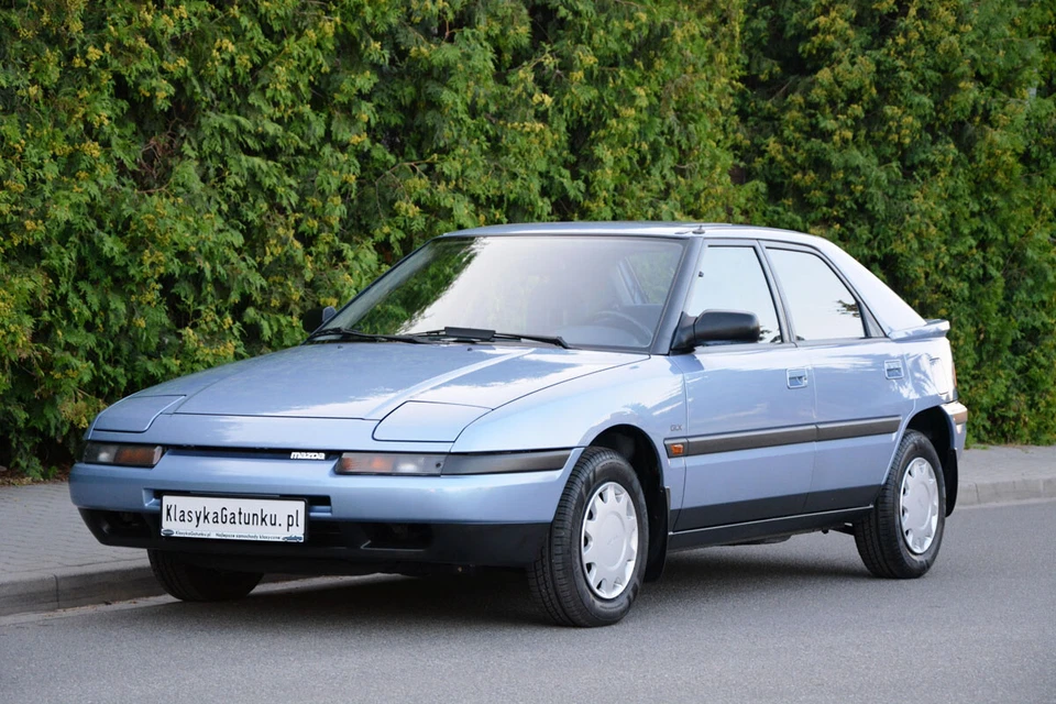 Mazda 323 (IV) BG HB Gauge Cluster Bisel 1989-1994 para Hatchback 5 puertas Foto 4 de 4