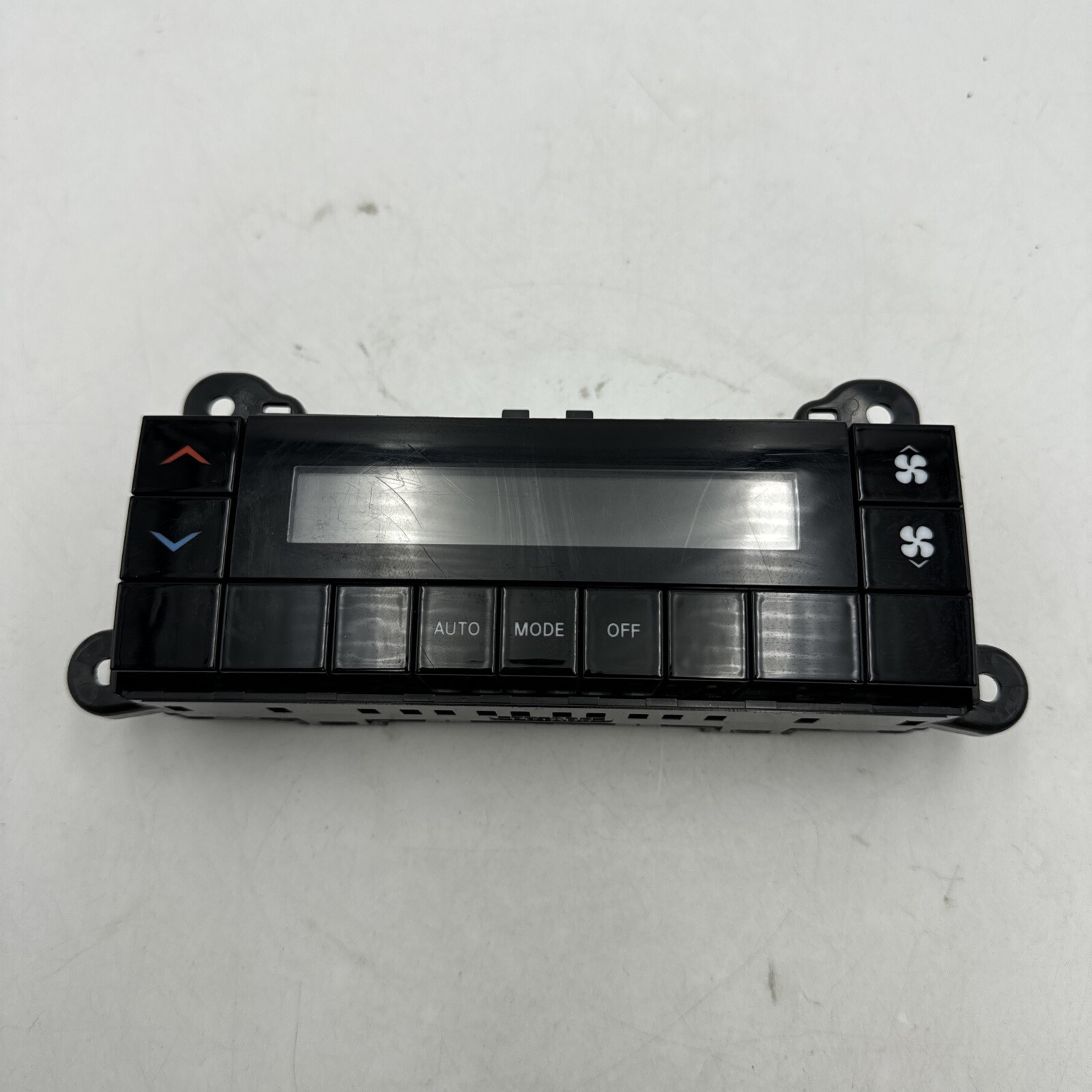 2021-2023 JEEP GRAND CHEROKEE L CONSOLE REAR A/C HEATER CLIMATE CONTROL SWITCH