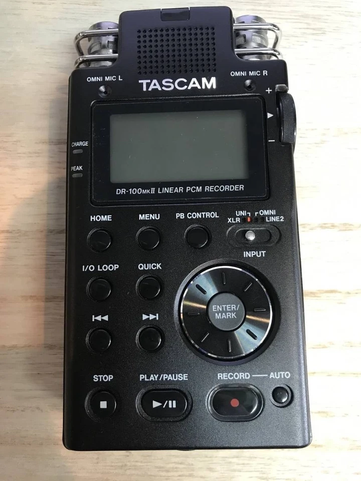 TASCAM DR-100mkII Linear PCM Portable Audio Recorder Fully Working Minor Damage - Image 3 of 4
