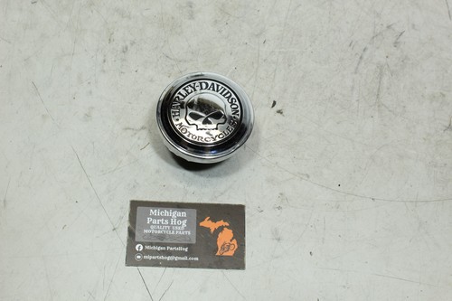 88-99 Harley Left Hand Thread Softail Non-Vented Fuel Gas Cap Willie G Medallion