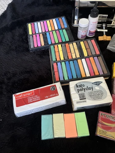 Lot Of Clay Sculpey, Premo, Craft Smart, Polymer Tools Chalk Glaze, PastaMachine - Picture 2 of 6