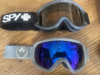 Two Ski Goggles With Extra Lens