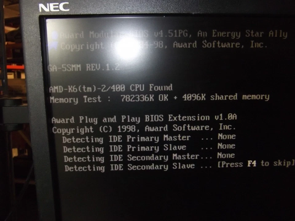 Gigabyte GA-5SMM Motherboard AMD K6-2 400MHz 764MB 0HD 2x ISA - Image 4 of 4
