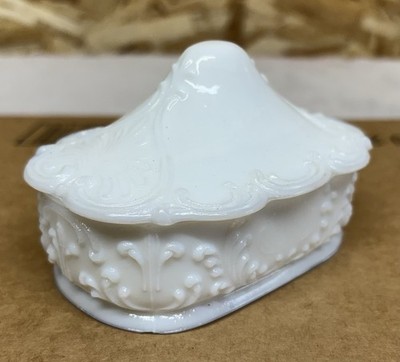 Vtg Art Nouveau Milk Glass Rectangular Heart Trim Trinket Dresser Box Domed Lid
