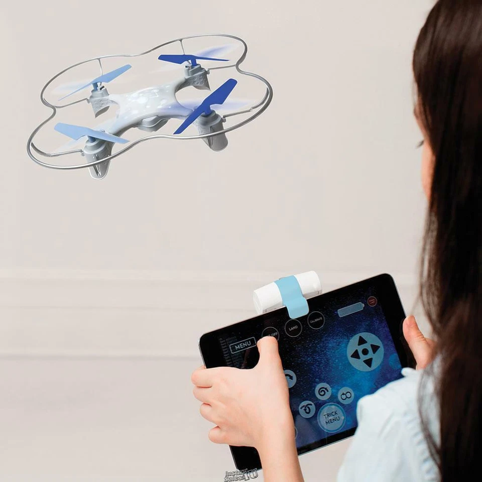 Hammacher Fly and Learn Drone quadcopter’s self-stabilizing LUMI - Image 4 of 4