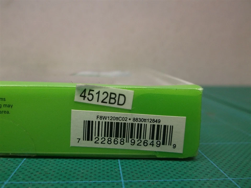 Funda Belkin Shield a rayas para iPhone 5/5s - púrpura/plateado Foto 3 de 3