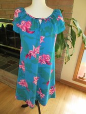 Vintage 90s Hilo Hatties Muu Muu Hawaiian Dress Floral Size M