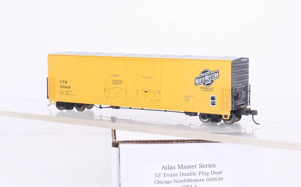 HO Scale Atlas Chicago & Northwestern 53’ Evans Double Plug Door Box Car CNW - Image 3 of 4
