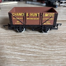 Hornby Railways R206 7 Plank Wagon Chance and Hunt Limited OO Gauge Model Train