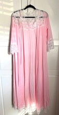 VTG Miss Elaine Nylon Peignoir Set Small Pink Lace Robe Nightgown ILGWU Union