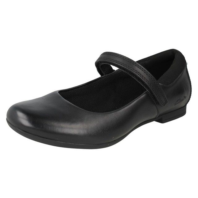 clarks senior school shoes