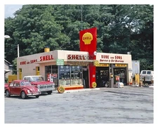OLD 1970s SHELL GAS STATION STREETVIEW OLD TRUCK & VOLKSWAGON BEATTLE 8X10 PHOTO