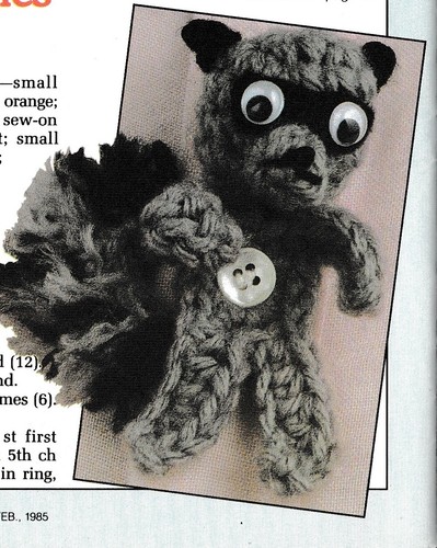 Owl and Racoon Button Covers - 2" tall - Worsted yarn - Crochet Pattern ONLY - Picture 2 of 3