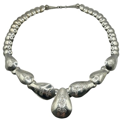 Sterling Silver Navajo Native American Concho Bead - 22.5'' Necklace 65.9g