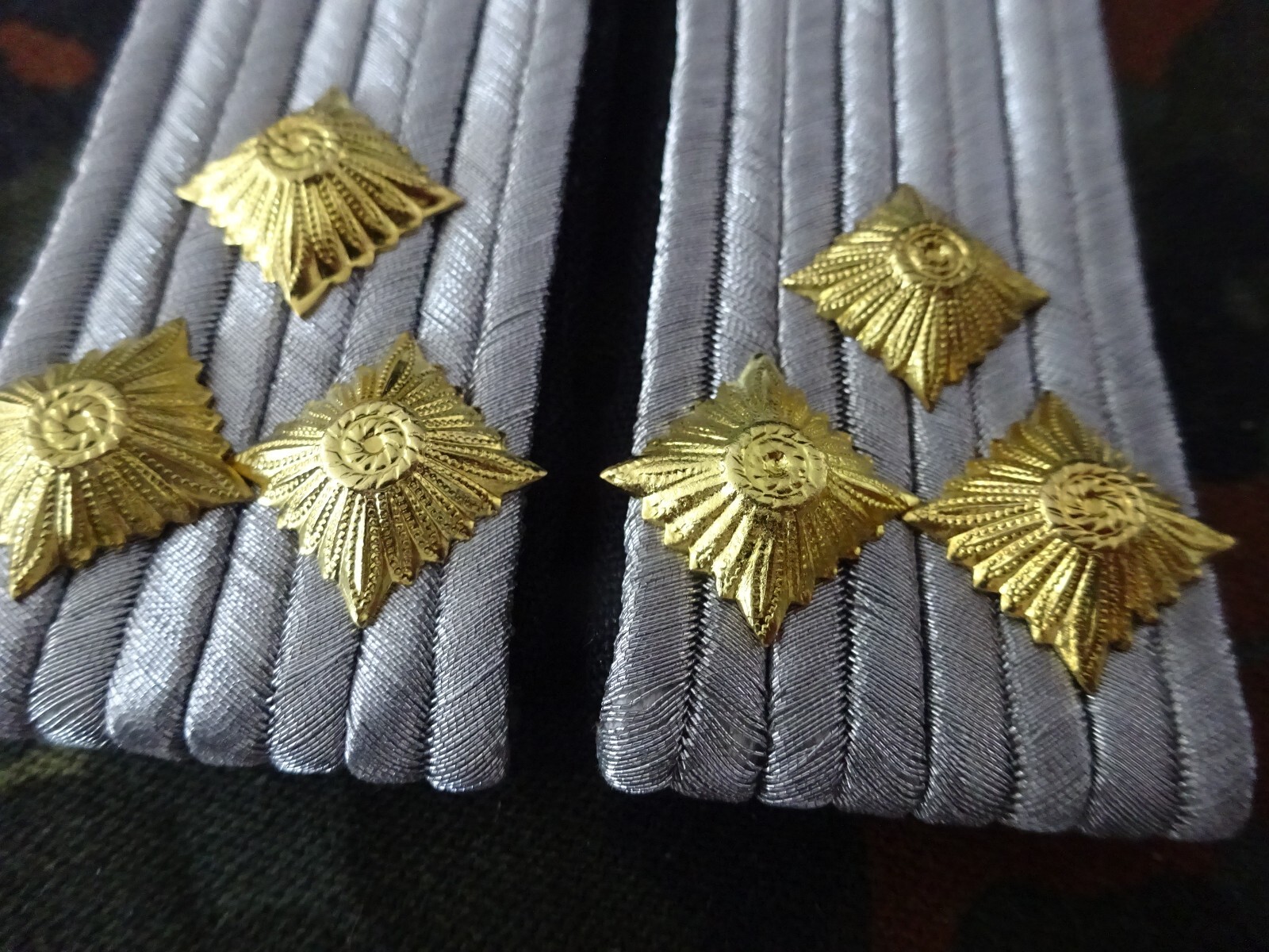 Picture 2 of 3