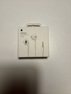 Apple EarPods with 3.5mm Headphone Plug   Brand New Sealed   Genuine Apple