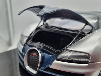 1/18 Bugatti Veyron Super Sport 2011 Blue/Silver Minichamps