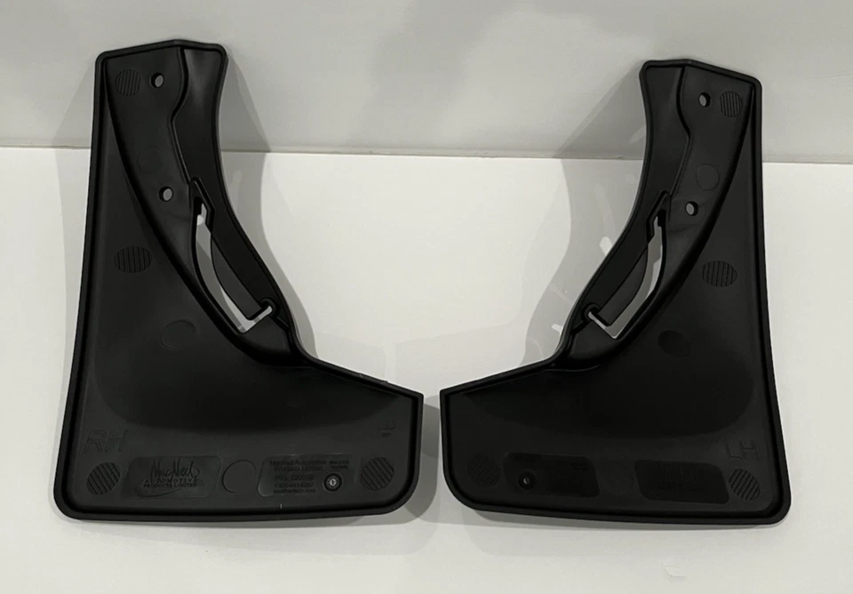 NUEVO guardabarros trasero sin taladro WeatherTech 120058 para Jeep Grand Cherokee 2011-19 Foto 2 de 4