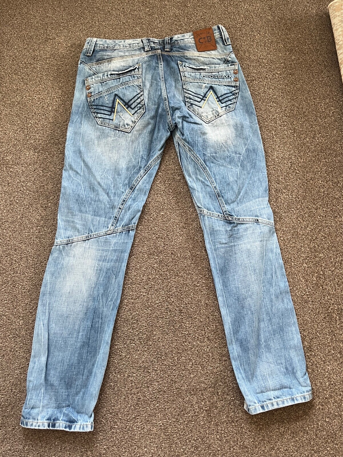 Picture 4 of 5